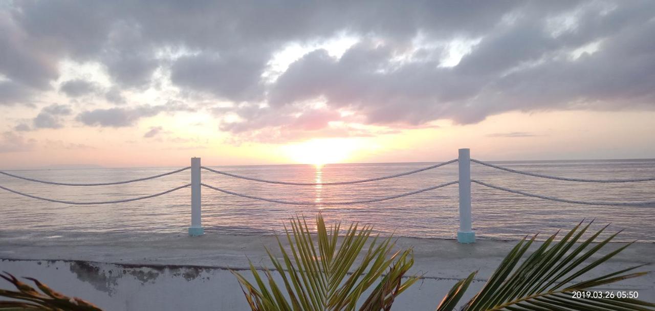 Seascape Beach Resort Oslob Ngoại thất bức ảnh
